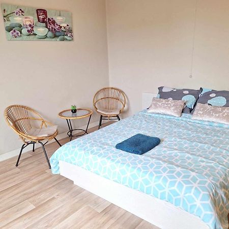 Eenvoudige Slaapkamer Geraardsbergen Exteriér fotografie